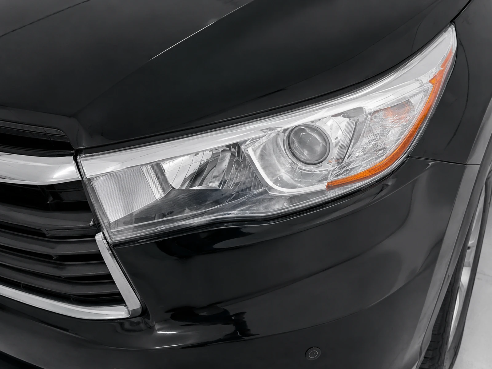 2016 Toyota Highlander Sport photo 4