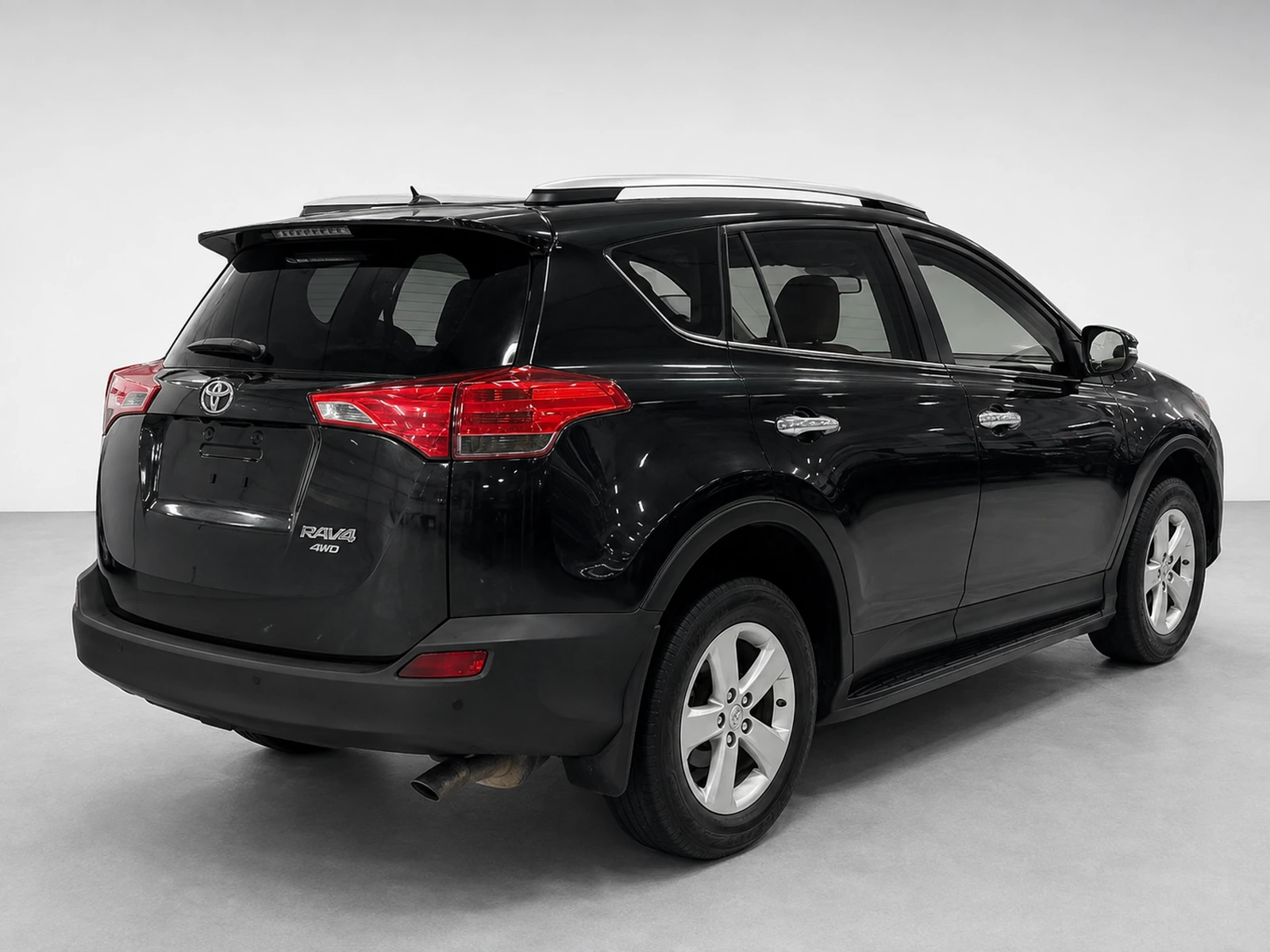 2013 Toyota RAV4 4WD photo 4