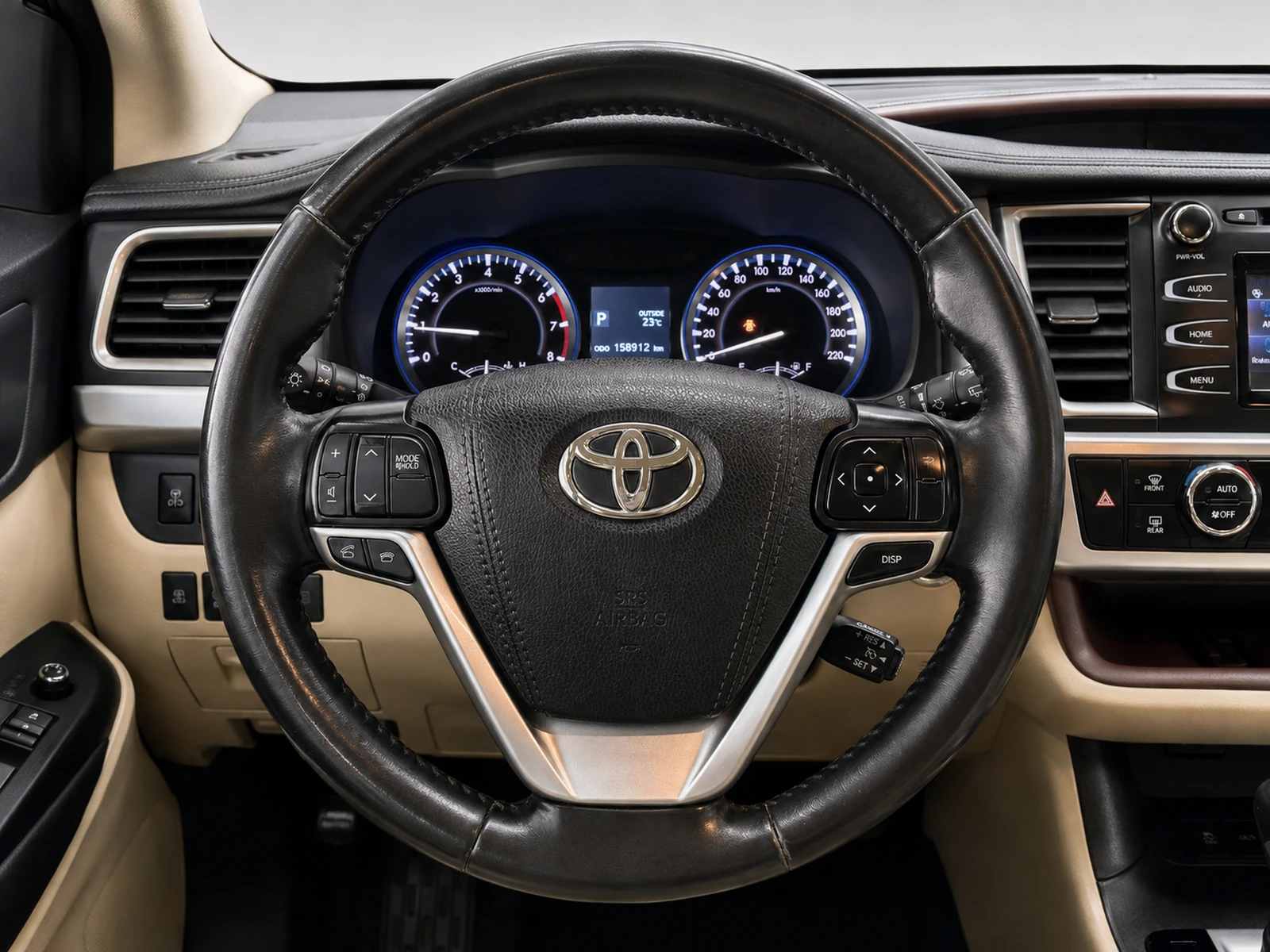 2016 Toyota Highlander Sport photo 5