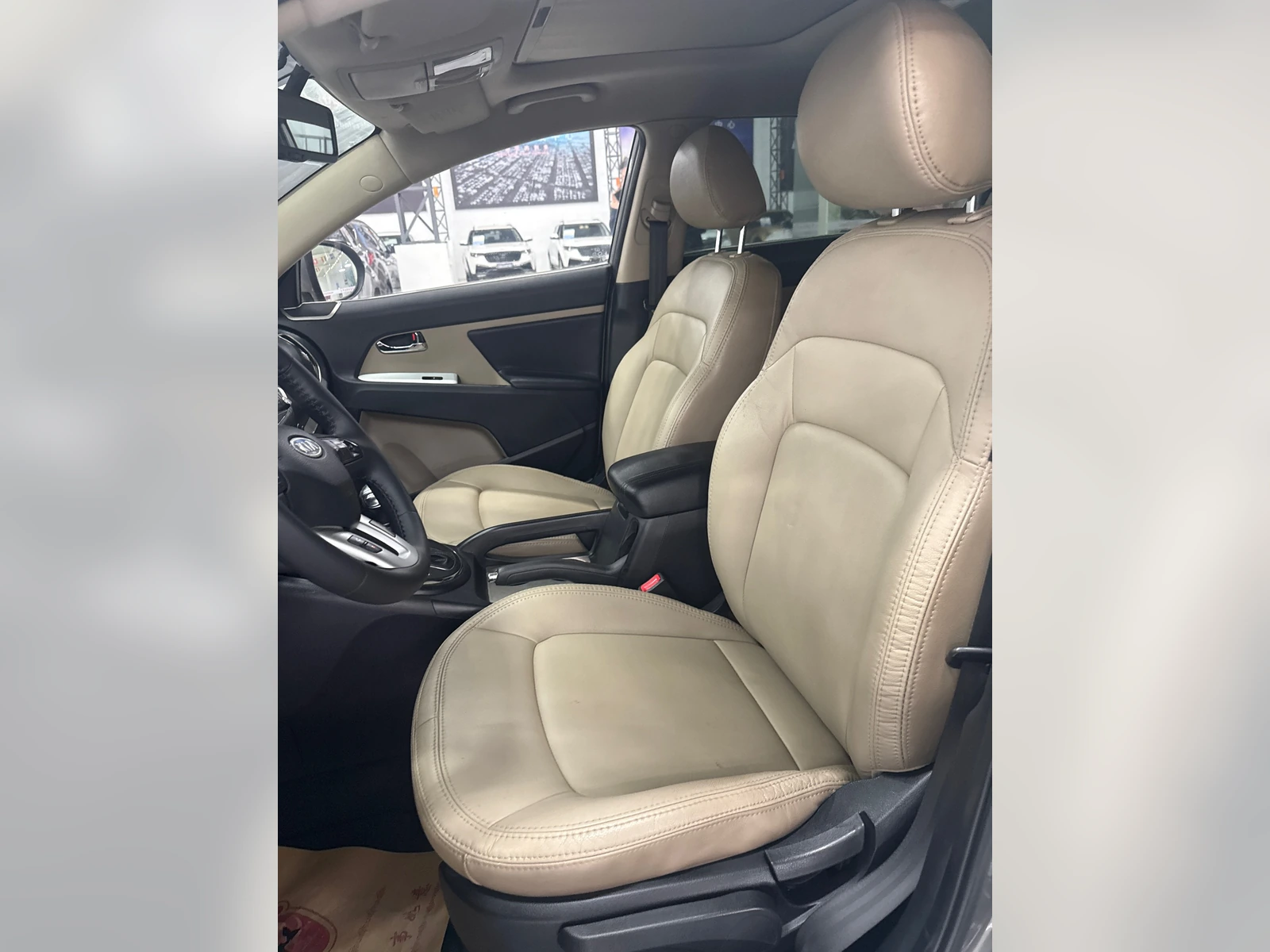 2011 Used Kia photo 8