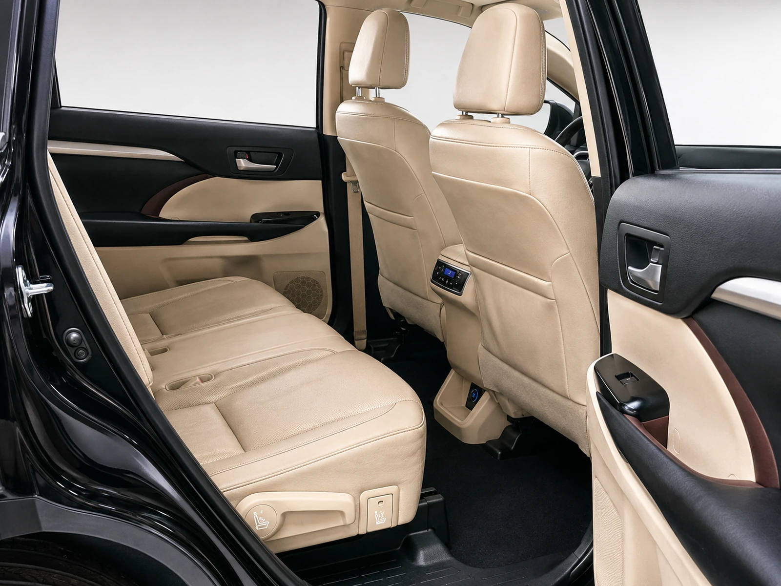 2016 Toyota Highlander Sport photo 8