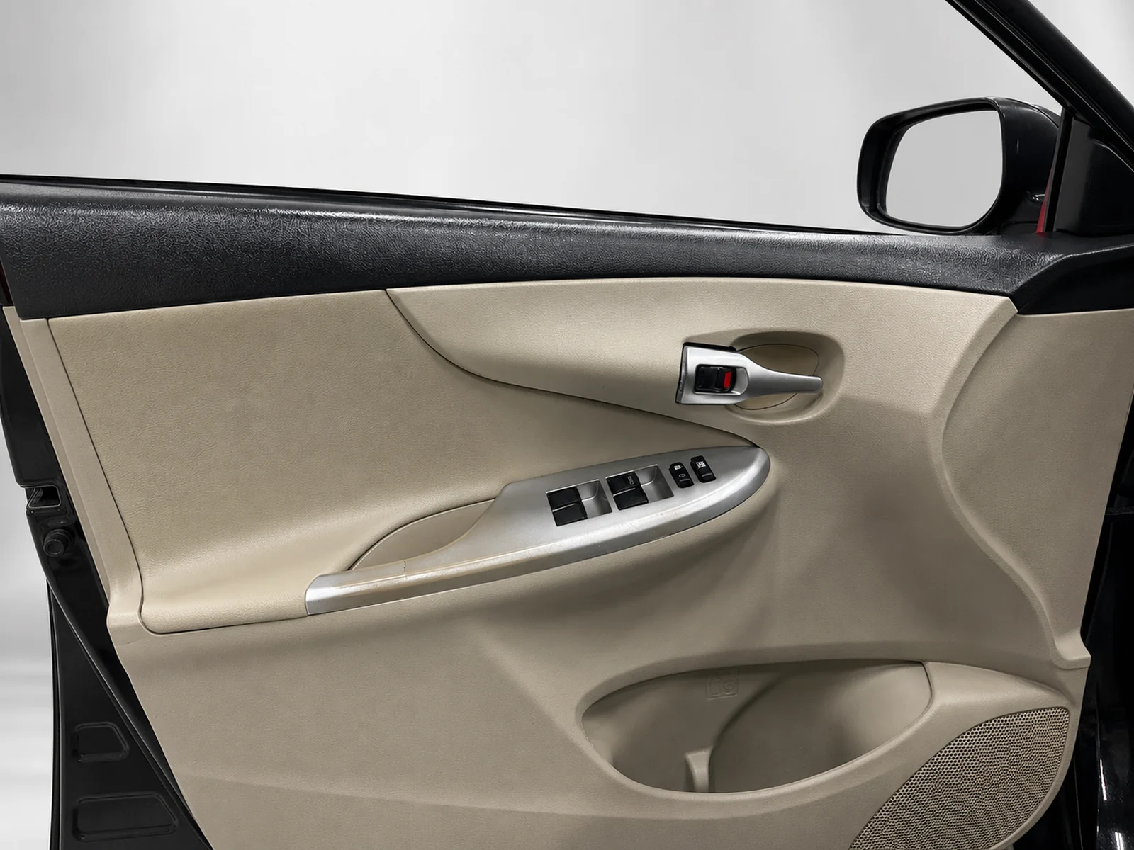 2013 Used Toyota photo 10