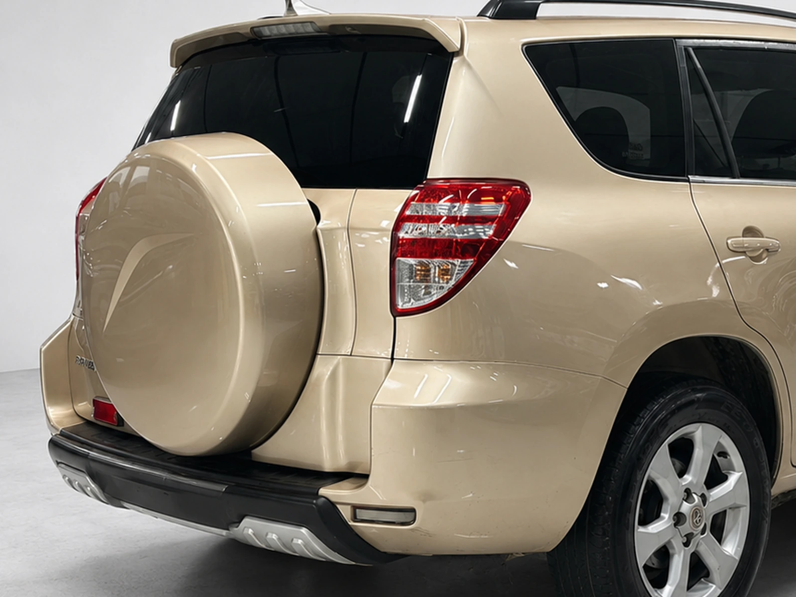 2009 Toyota RAV4 photo 13