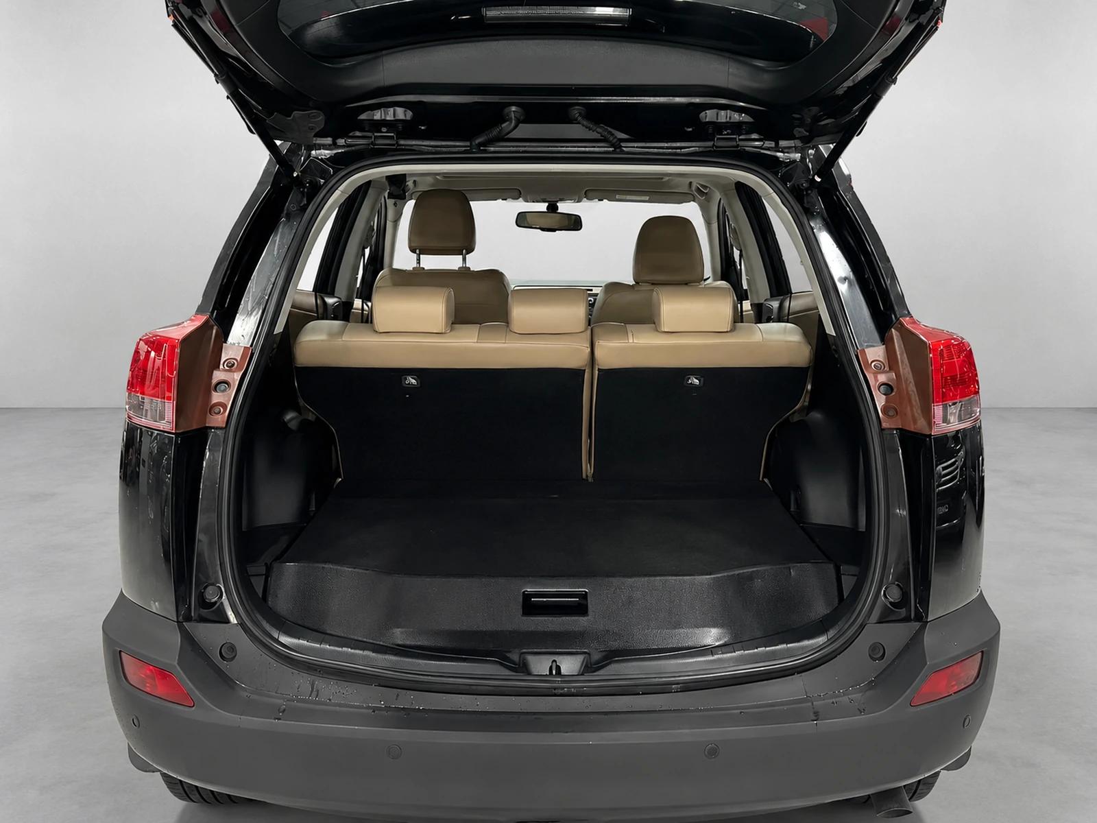 2013 Toyota RAV4 4WD photo 14